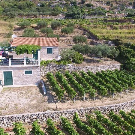Holiday Home Vineyard House Bol Zewnętrze zdjęcie