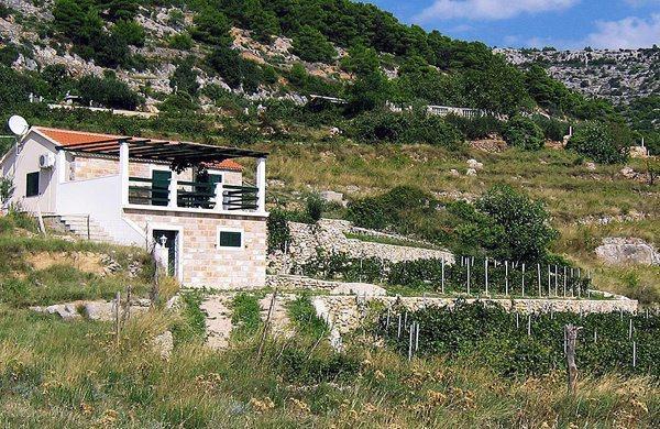 Holiday Home Vineyard House Bol Zewnętrze zdjęcie